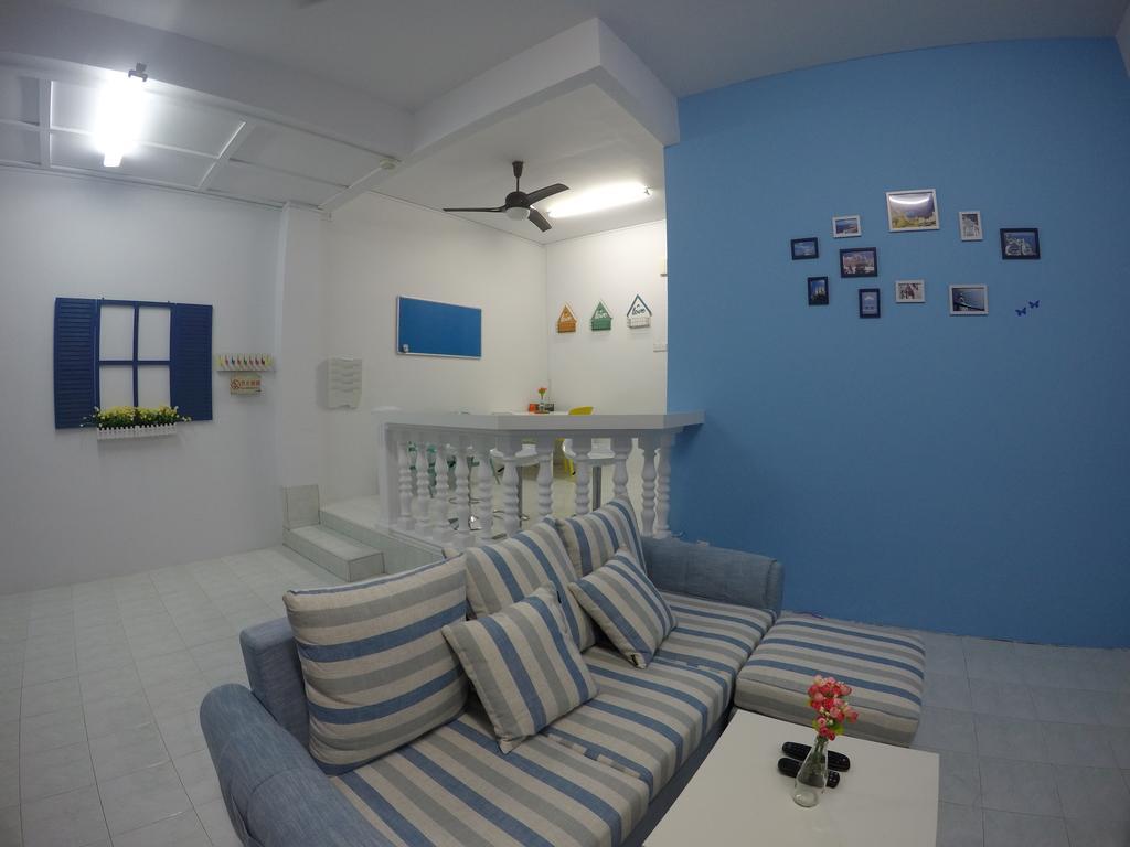 Little Blue House Kemaman Guesthouse Chukai المظهر الخارجي الصورة